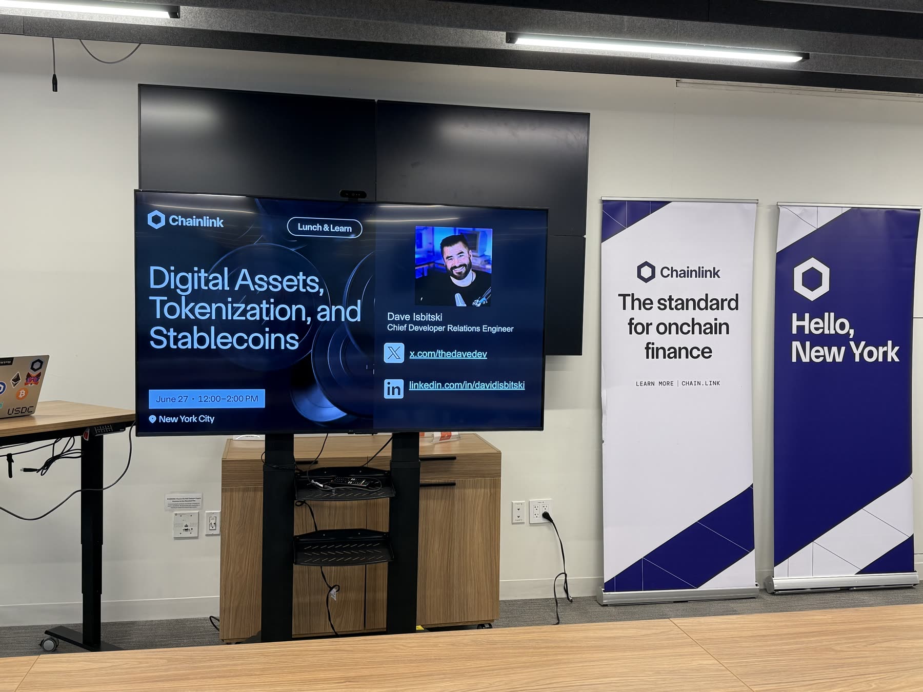 June 2025 Chainlink Lunch and Learn title screen naming Dave Isbitski and the topics digital assets, tokenization, and stablecoins