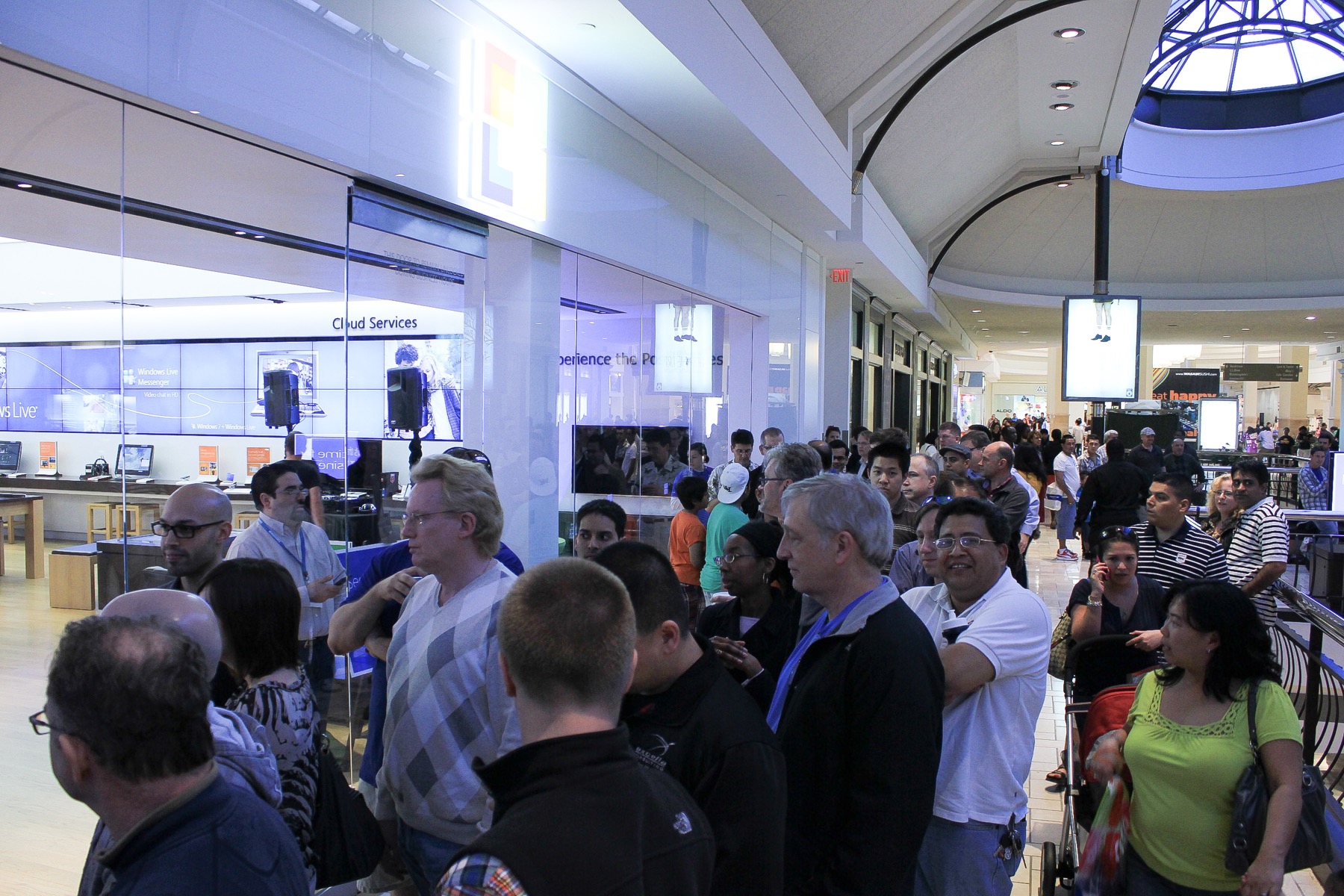 Developers queued outside the Microsoft Store in Tysons Corner for the private Windows 8 event